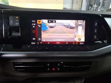 Volkswagen Multivan Van 2.0 TDI — photo 4