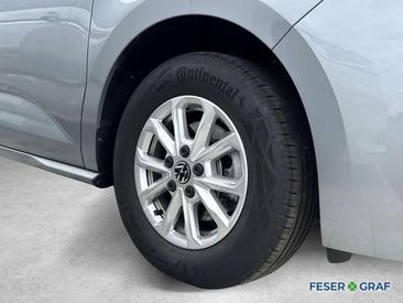 Volkswagen Multivan Van 2.0 TDI — photo 3