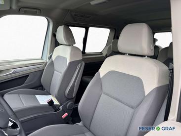 Volkswagen Multivan Van 2.0 TDI — photo 8