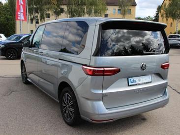 Volkswagen Multivan Van 2.0 TSI — photo 4