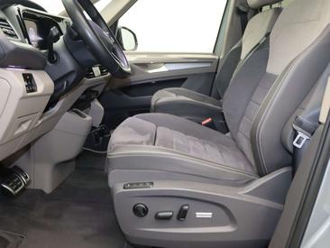 Volkswagen Multivan Van EHybrid — photo 12