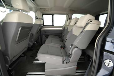 Volkswagen Multivan TDI Life — photo 21