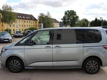 Volkswagen Multivan Van 2.0 TSI — photo 5
