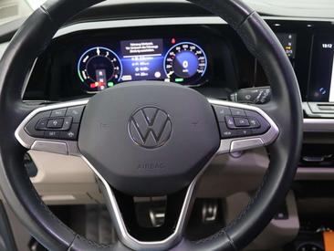 Volkswagen Multivan Van EHybrid — photo 13