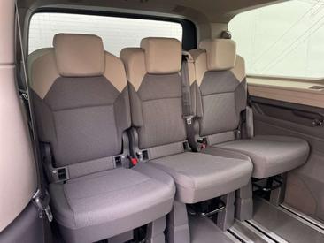 Volkswagen Multivan — photo 23