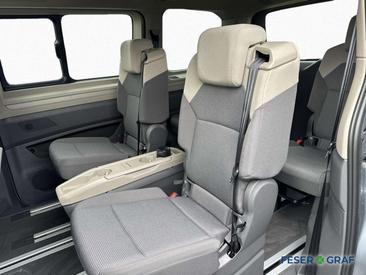Volkswagen Multivan Van 2.0 TDI — photo 11