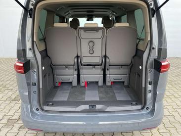 Volkswagen Multivan — photo 24