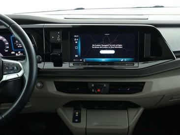 Volkswagen Multivan Van 2.0 TDI — photo 3
