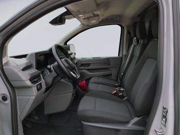 Volkswagen Multivan Van 2.0 TDI — photo 10