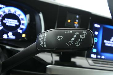 Volkswagen Multivan TDI Life — photo 42