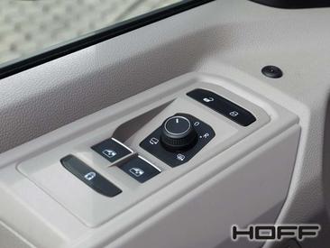 Volkswagen Multivan Van 2.0 TDI — photo 4