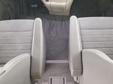 Volkswagen Multivan TSI Life — photo 31