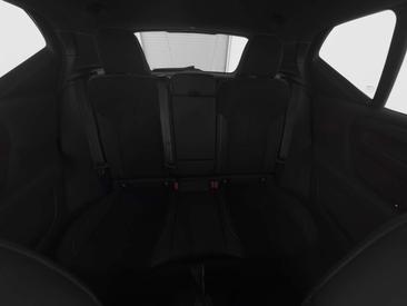 Volvo XC40 B3 — photo 5