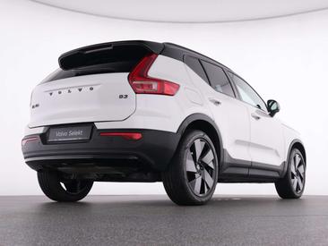 Volvo XC40 B3 — photo 7