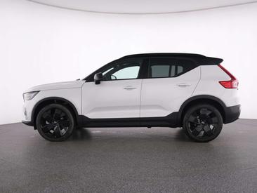 Volvo XC40 B3 — photo 10