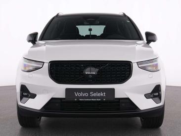 Volvo XC40 B3 — photo 14
