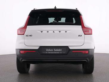 Volvo XC40 B3 — photo 15
