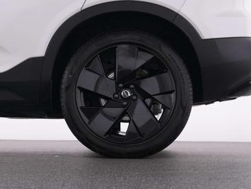 Volvo XC40 B3 — photo 20