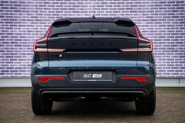 Volvo EC40 Coupé SUV Single Motor Extended Range — photo 5