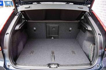 Volvo EC40 Coupé SUV Single Motor Extended Range — photo 19