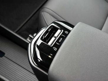 Volvo EX30 Single Motor Extended Range — photo 23