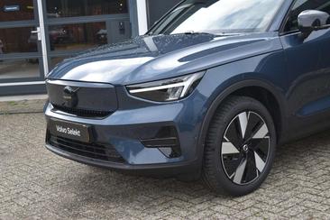 Volvo EC40 Coupé SUV Single Motor Extended Range — photo 4