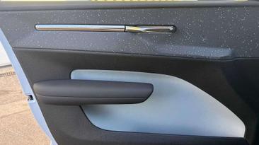 Volvo EX30 Single Motor Extended Range — photo 19