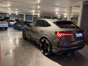 Audi RSQ3 Sportback — photo 16
