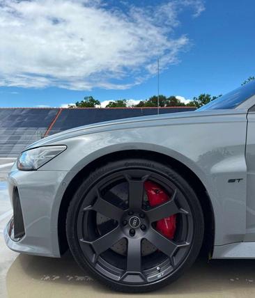 Audi RS6 avant Performance — photo 9