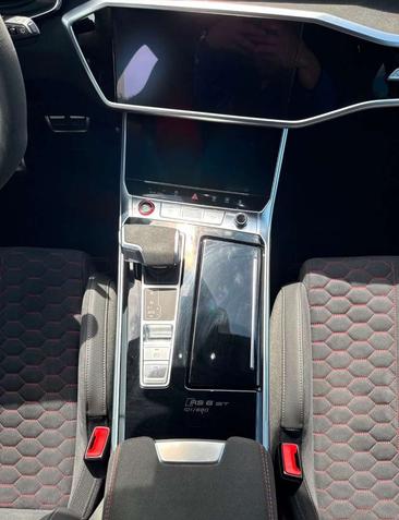 Audi RS6 avant Performance — photo 23