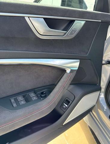 Audi RS6 avant Performance — photo 30