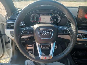 Audi A4 Avant 35 TDI — photo 26