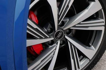 Audi Q6 E-tron Q6 SUV E-tron Blue Performance 225 KW — photo 3