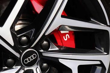 Audi SQ6 SUV E-tron 360 KW — photo 2