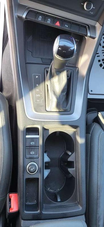 Audi Q3 35 TDI — photo 30