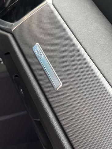 Audi Q3 35 TDI — photo 36