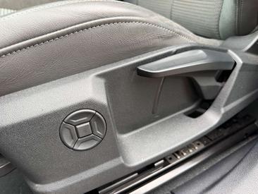 Audi Q3 35 TDI — photo 45