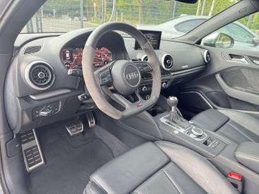 Audi RS3 Sportback — photo 9