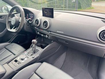 Audi RS3 Sportback — photo 16