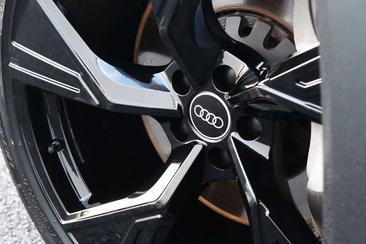 Audi Q8 E-tron E-tron 55 Quattro 265 KW — photo 3