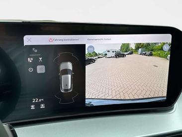 Audi Q3 Sportback 35 TDI — photo 9