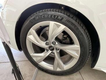Audi A4 Avant 35 TDI — photo 4