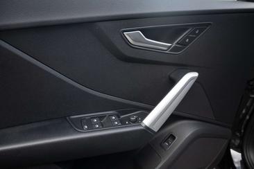 Audi Q2 35 TFSI — photo 10