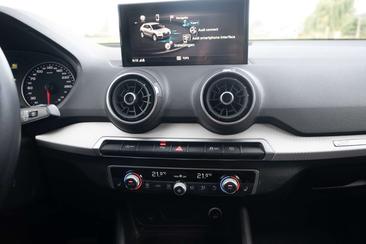 Audi Q2 35 TFSI — photo 22