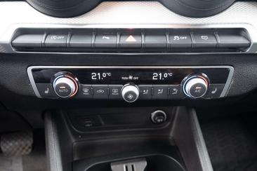 Audi Q2 35 TFSI — photo 23