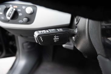 Audi A4 Avant 35 TFSI — photo 25