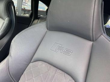 Audi RS4 Avant — photo 25