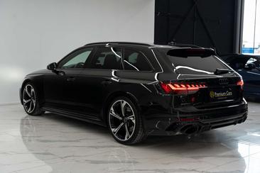 Audi RS4 Avant — photo 14