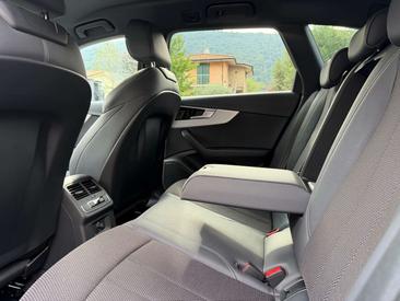 Audi A4 Avant 40 TDI Quattro — photo 25