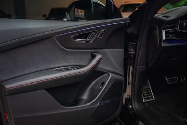 Audi RSQ8 — photo 10